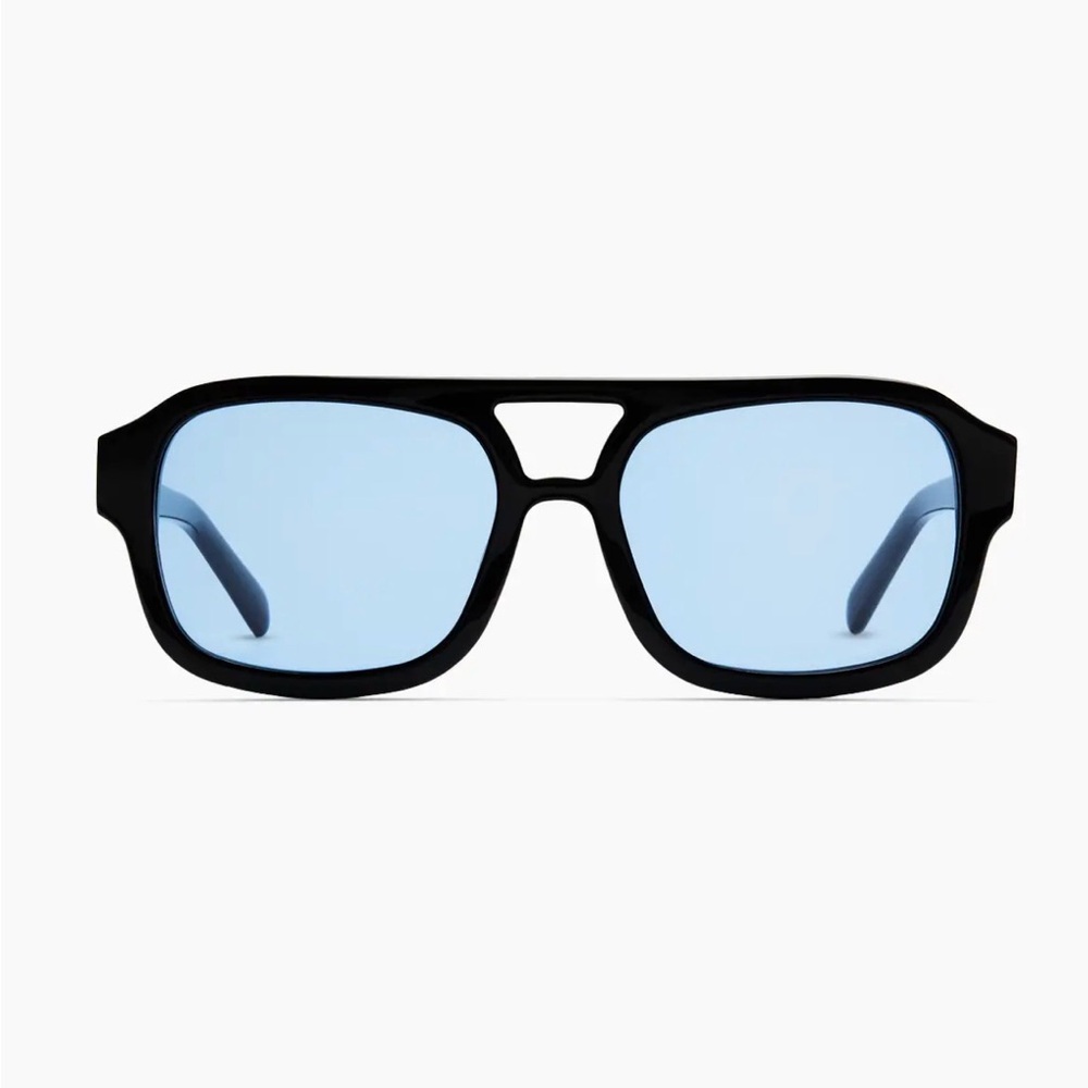 Quince Berlin Polarized black sunglasses, blue lenses. New with box. On trend!